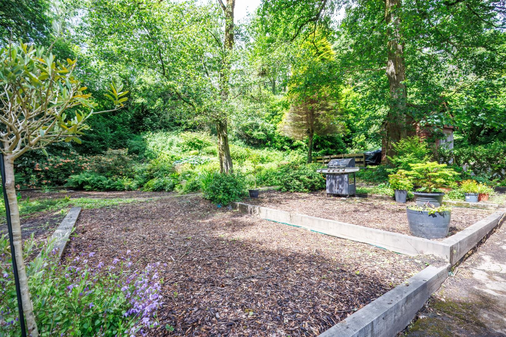 Esgaroth Parc, Llantrisant, Pontyclun CF72 8LQ